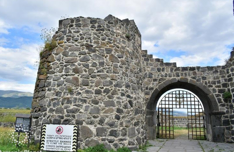 Lori Berd Fortress, Armenia
